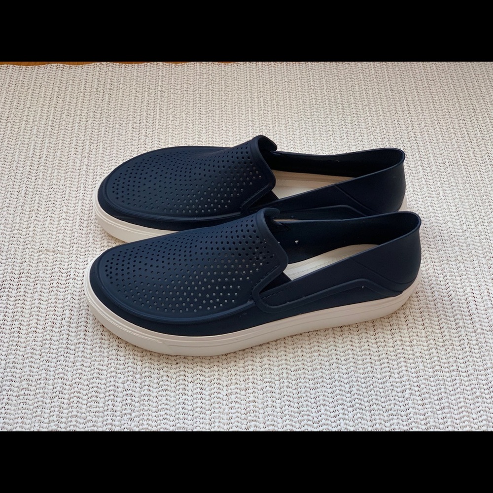 Crocs men’s waterproof rubber shoes